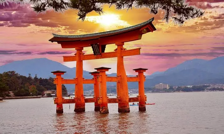 Hiroshima Area, a City Wishing for World Peace